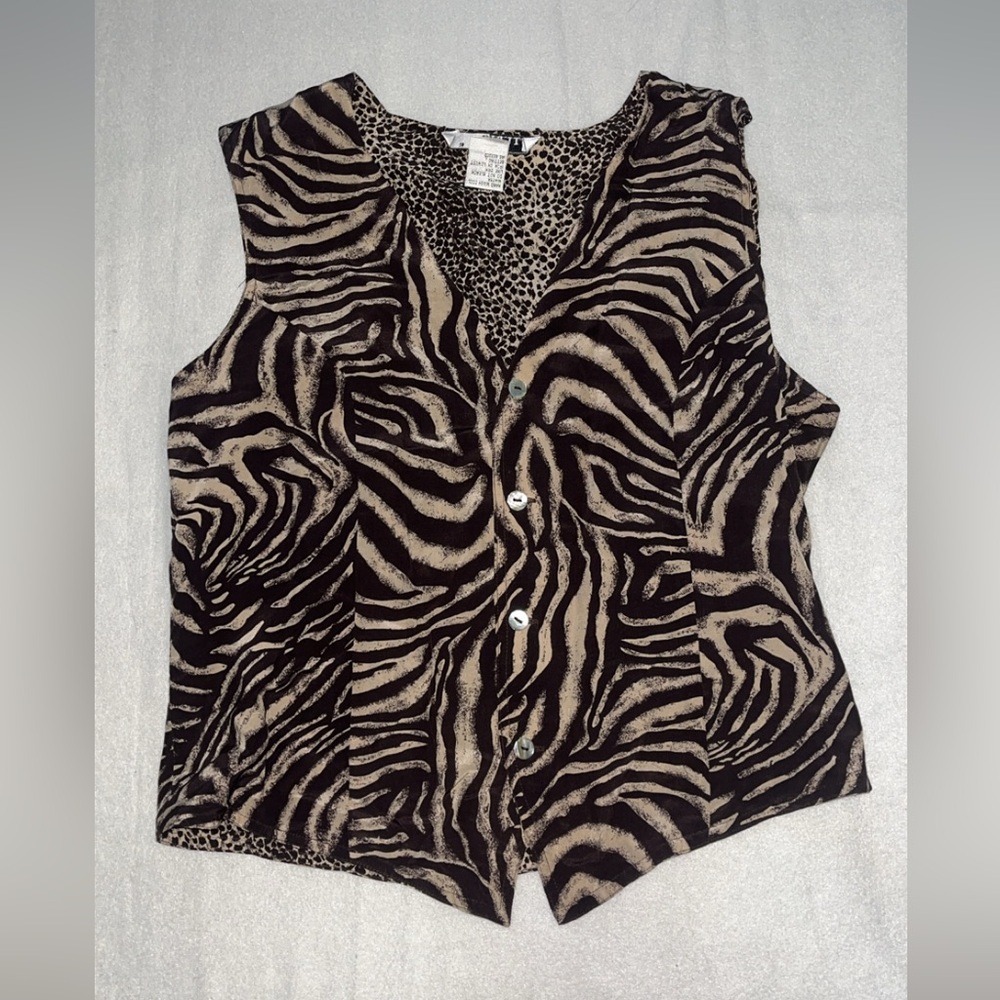 🐅 Studio Silk Animal Print Vest Top – Size M 🐅